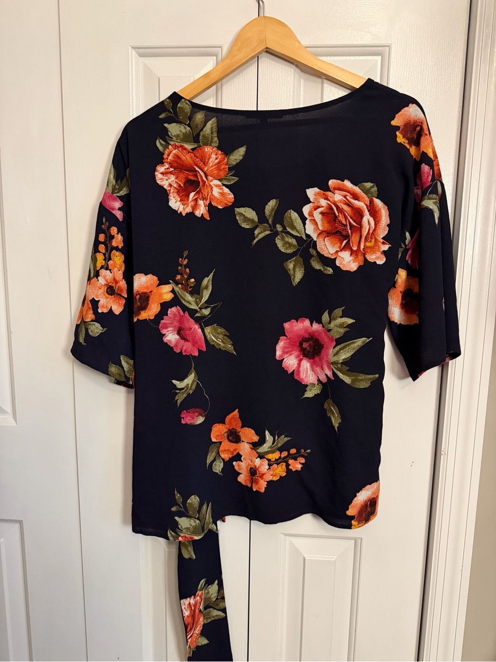 Floral Blouse Size Large Floral Blossoms West Kei Julianne Tie Front - Picture 4 of 10